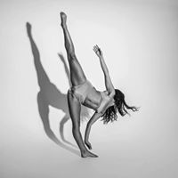 Victoria Macdonald Photo 28