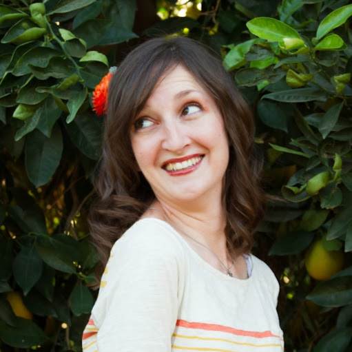 Alicia Downs Photo 25
