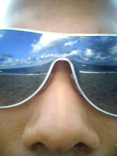 Daniel Hoyle Photo 8