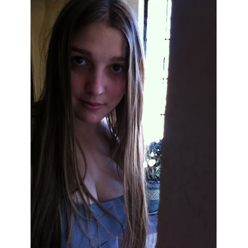 Sarah Graf Photo 12