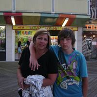 Julie Roark Photo 19