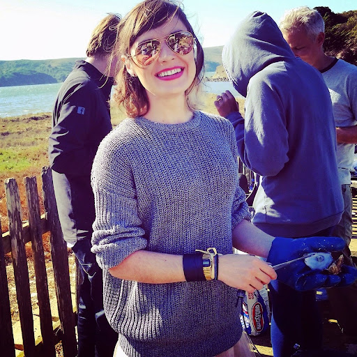 Elizabeth Schneider Photo 32