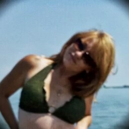 Carol Emanuel Photo 11