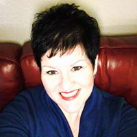 Kim Hales Photo 34
