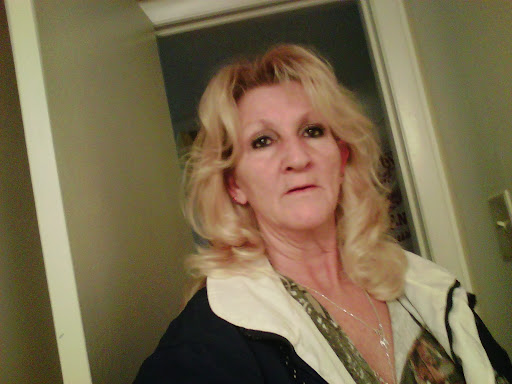 Vickie Lyons Photo 3