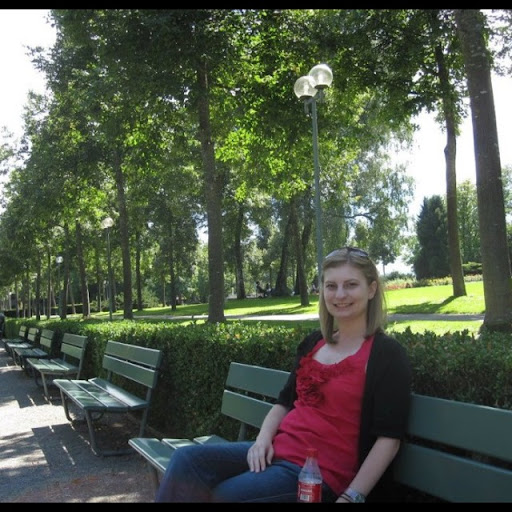 Sarah Knapp Photo 32
