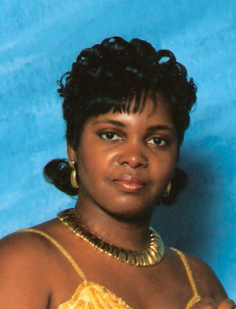 Beverly Mitchell Photo 16