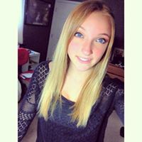Julia Kuhn Photo 37
