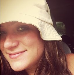 Aimee Johnson Photo 33