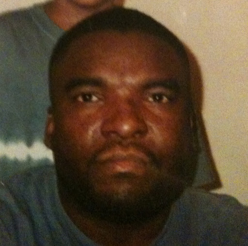 Lance Lewis Photo 7