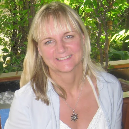Jeanette Moore Photo 28