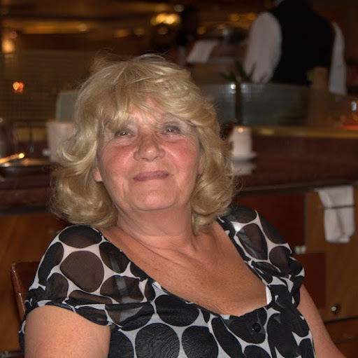 Jean Collins Photo 6