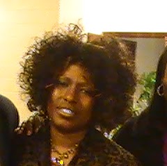 Deborah Moore Photo 18