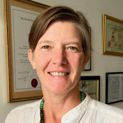 Elizabeth Bright Photo 14