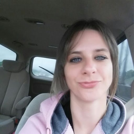 Jennifer Roberts Photo 27