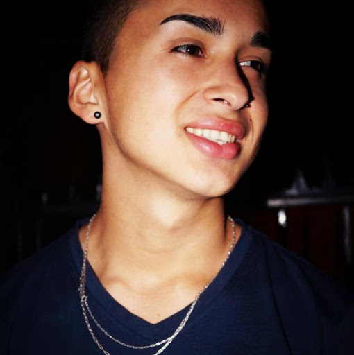 Nicolas Calderon Photo 9