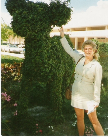 Donna Hall Photo 36