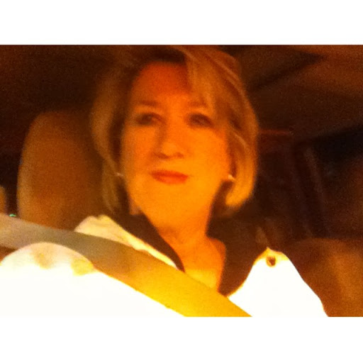 Lisa Kingsley Photo 14