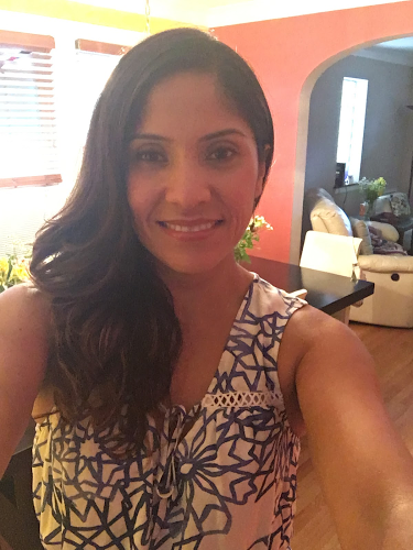 Elvia Lopez Photo 12
