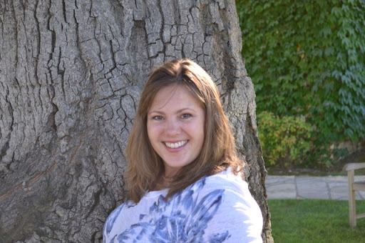 Laura Peterson Photo 19
