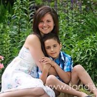 Kristin Newton Photo 6