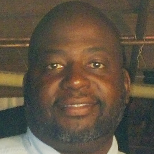Timothy Holmes Photo 5