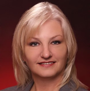 Terri Thomas Photo 7