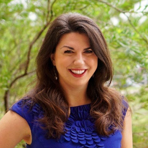 Courtney Grogan Photo 9