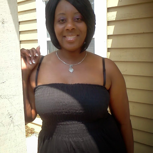 Latoya Daniels Photo 33