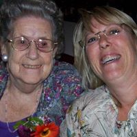 Lisa Paulson Photo 25