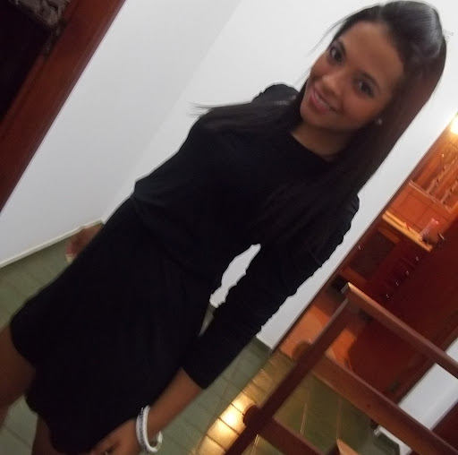 Ana Tavares Photo 5