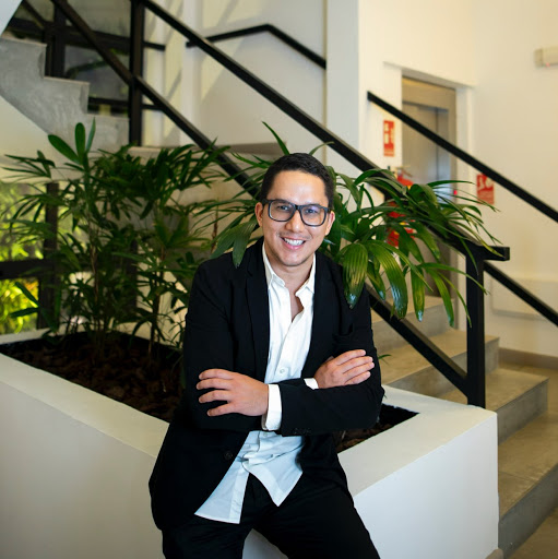 Elias Jimenez Photo 10