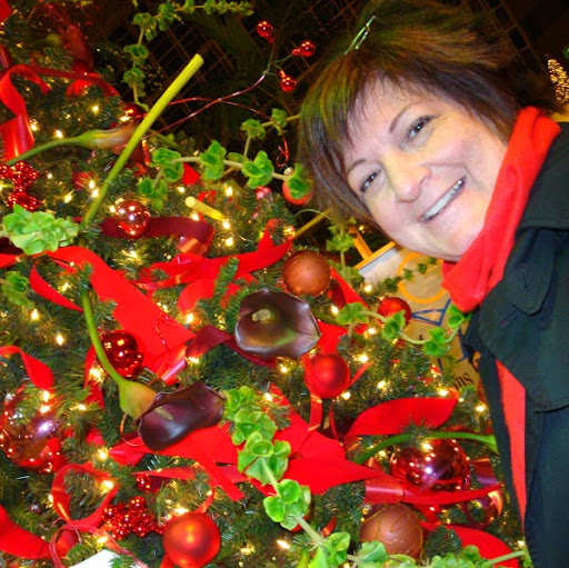 Lynette Taylor Photo 4