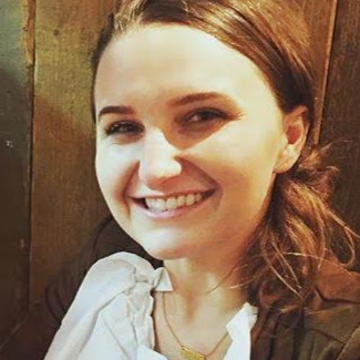 Elizabeth Stephens Photo 41