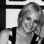 Amanda Hewitt Photo 21