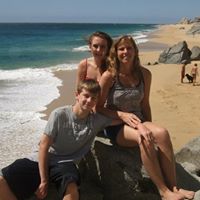 Laura Upton Photo 6