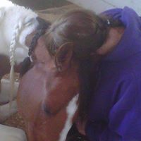 Laura Goold Photo 4