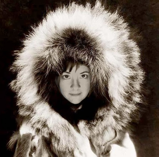 Barbara Morris Photo 8