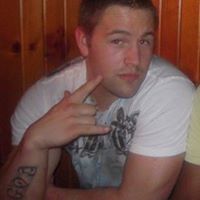 Tyler Erickson Photo 17