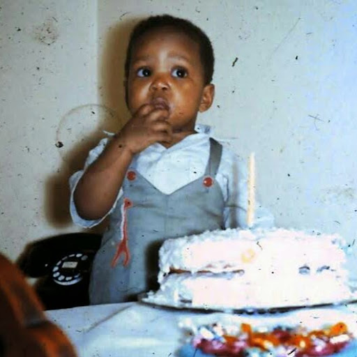 Gregory Gates Photo 41