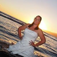 Angela Hoffman Photo 17
