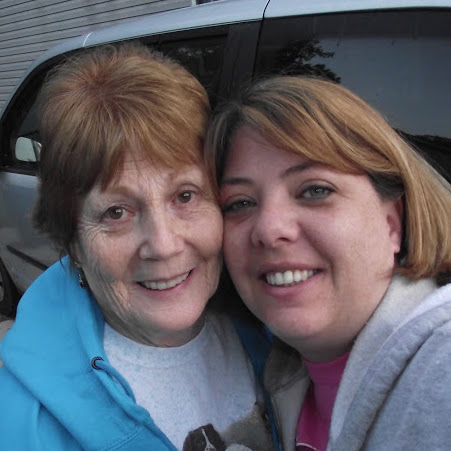 Julie Blevins Photo 32