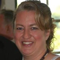 Leslie Miller Photo 38