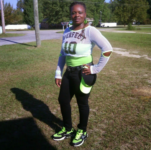 Yolanda Mitchell Photo 25