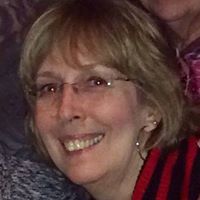 Linda Sheehan Photo 35