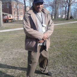 Larry Battle Photo 38