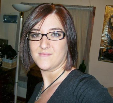 Stephanie Armstrong Photo 21