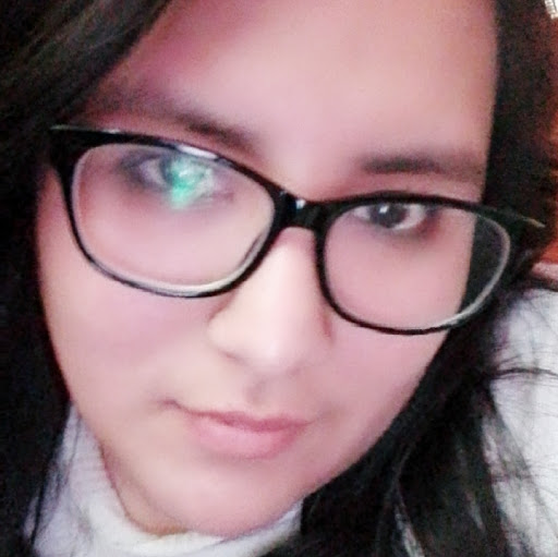 Elizabeth Andrade Photo 21