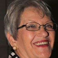 Sandra Rich Photo 27