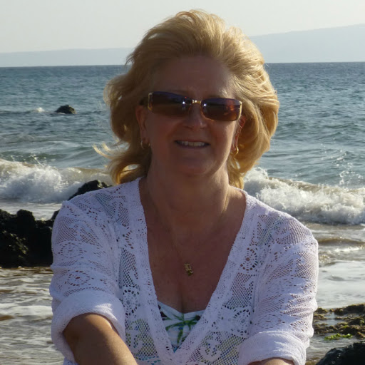 Linda Schultz Photo 30